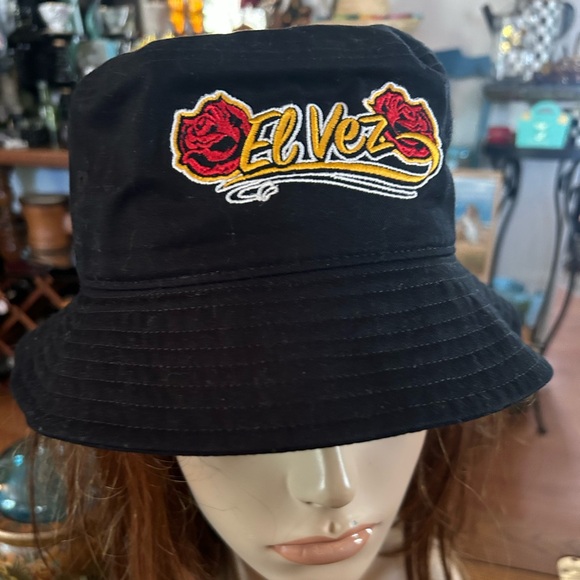 El Vez Black Embroidered Bucket Hat - Picture 2 of 12